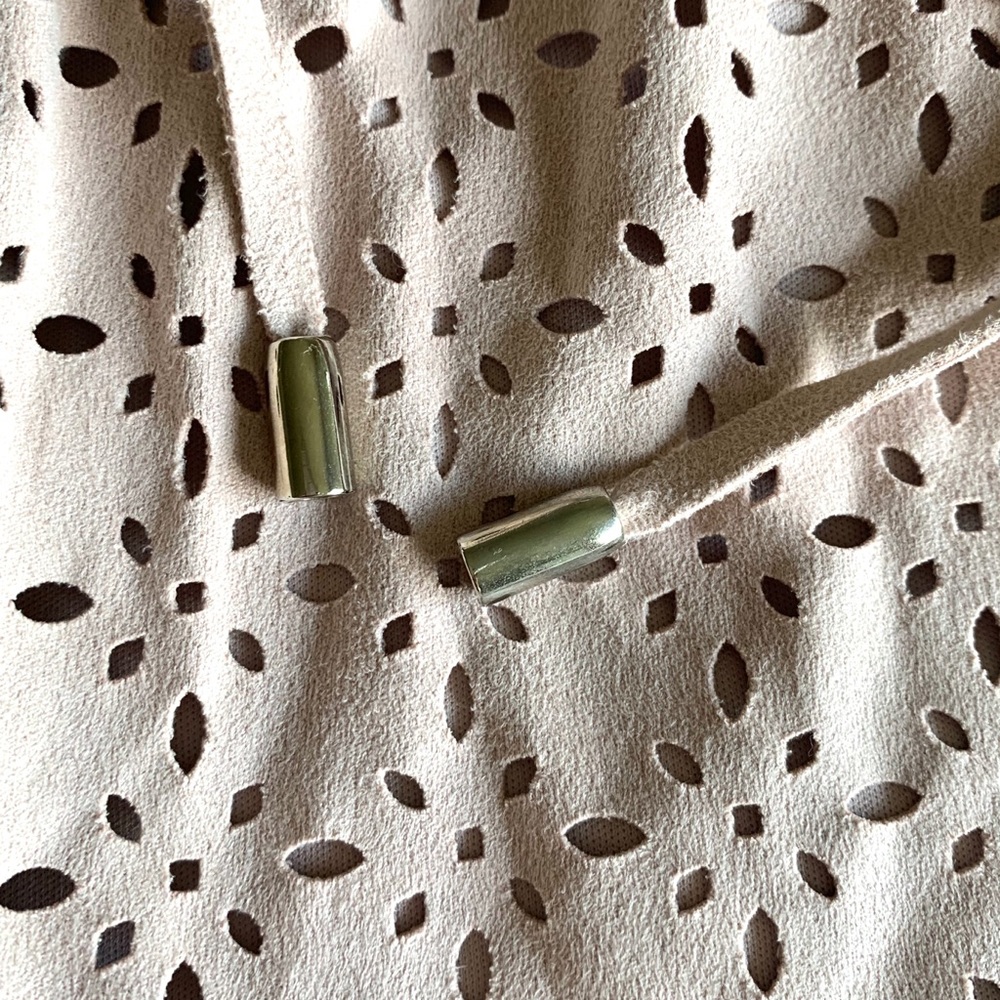 🛍Faux Suade Pink Shorts - Picture 6 of 6